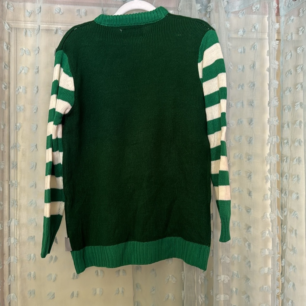 Sweater - Picture 4 of 4